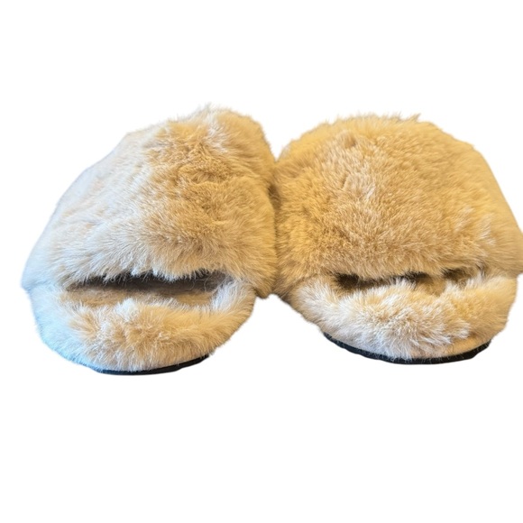 APPARIS Diana Slippers Shoes in Latte Fuzzy Cream Ivory Tan Slip On Sleep Cozy 9 - Picture 3 of 9